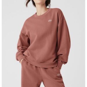 ALO Yoga Soft Terracota Accolade Crew Sweatshirt
